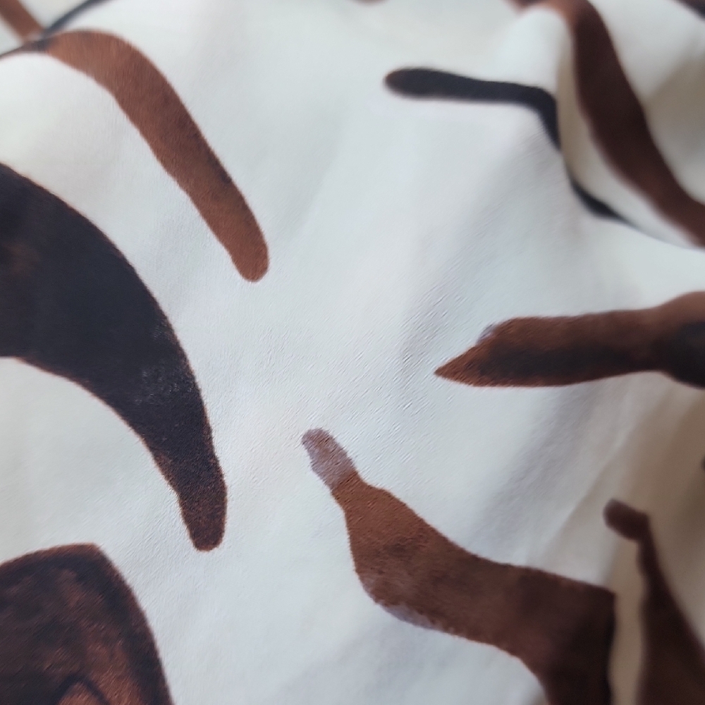 (M) CAbi Animal Print Blouse Sheer Ruffle Sleeve Romantic Nightout Vacation - Picture 5 of 8